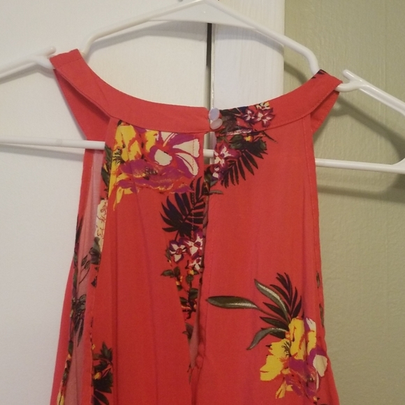 Dress - Picture 2 of 4